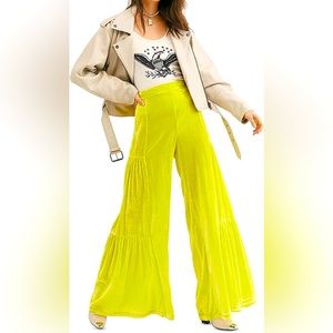 Free People palazzo pants size 12 chartreuse velvet new with tags